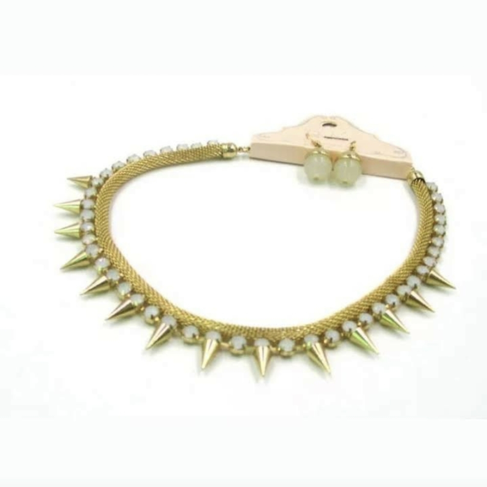 New Mika Rhinestone Spike Necklace Earring Set.